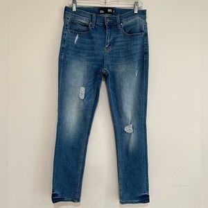 RSQ men’s London skinny distressed stretch blue jeans. Size 29x30.